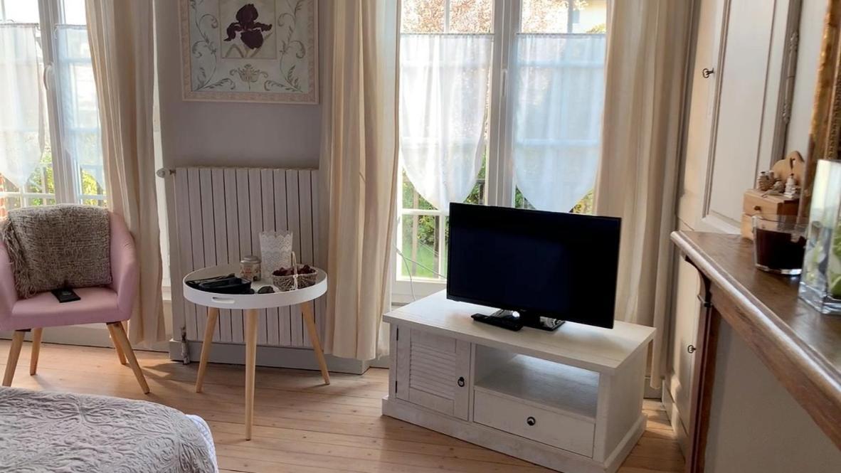 Les Fougeres Villa Honfleur Eksteriør billede